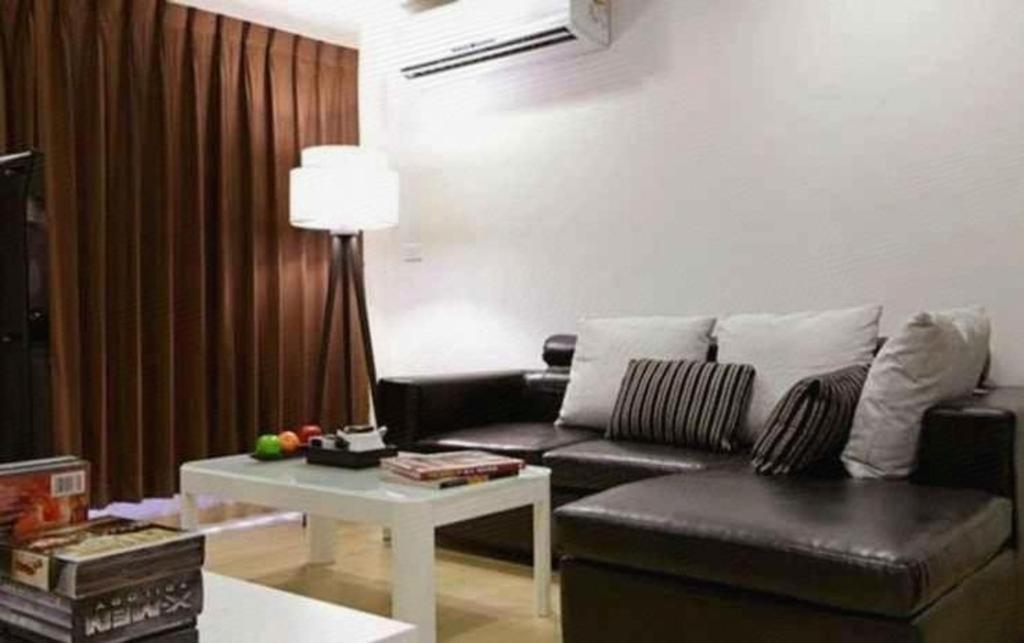 Baan K Residence Bangkok Buitenkant foto